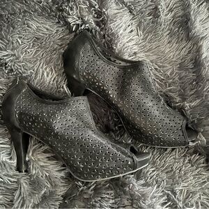 Madden Girl Cut Out Heels